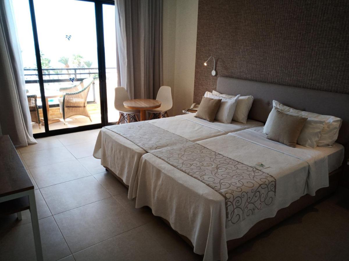 Venus Beach Hotel Paphos Exterior photo A hotel room