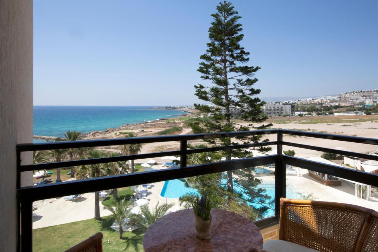 Venus Beach Hotel Paphos Exterior photo A balcony