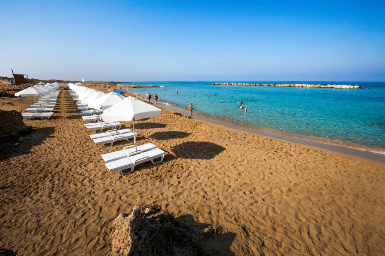 Venus Beach Hotel Paphos Exterior photo Ladies Beach